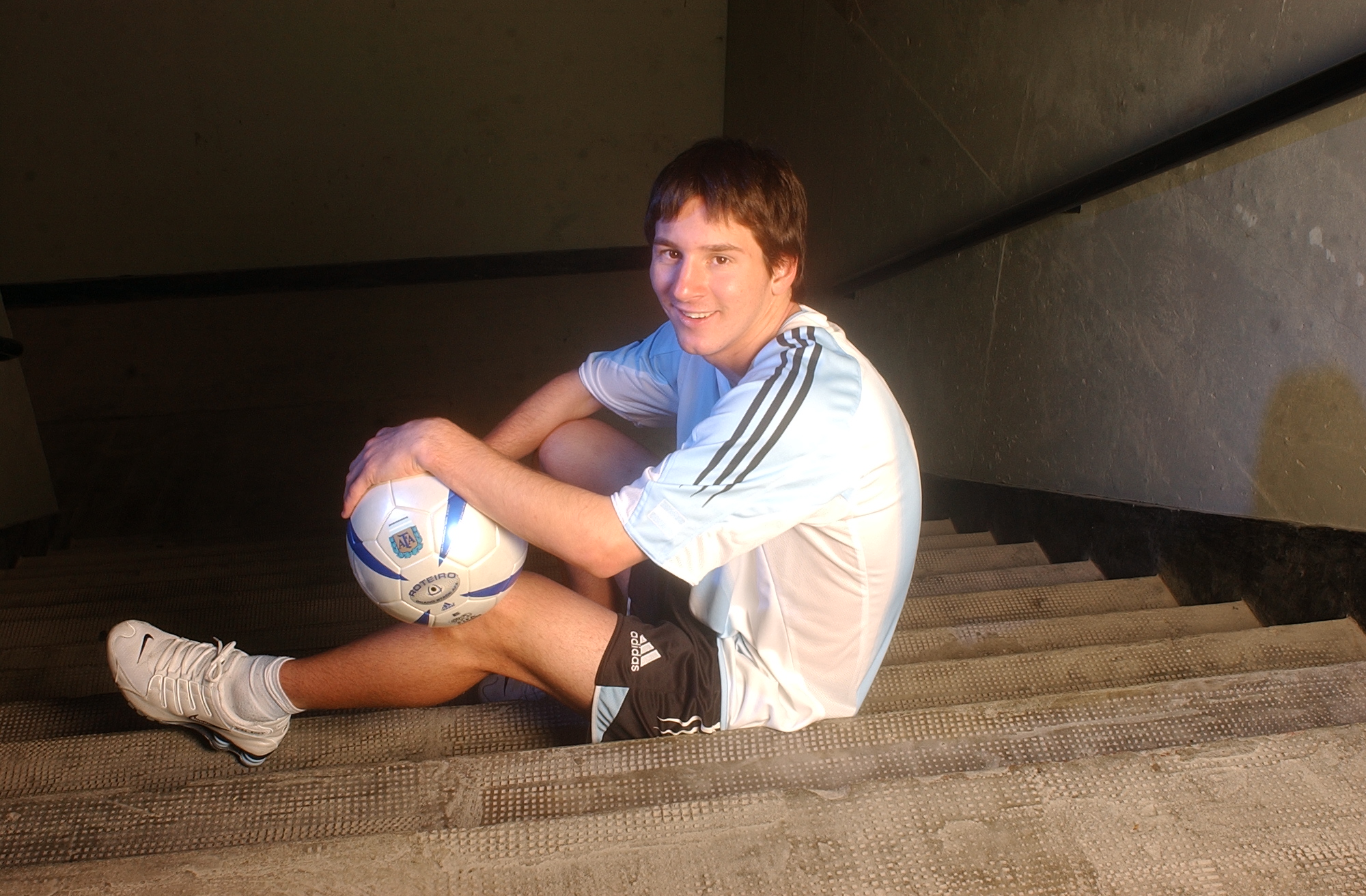 Lionel Messi posed for a private photo session with El Gráfico magazine in June 2005 in Buenos Aires, Argentina. | Source: Getty Images