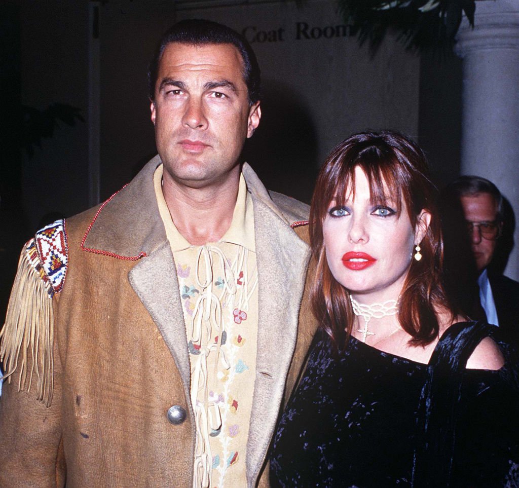 Actor Steven Seagal and wife Kelly LeBrock in 1992  | Source: Getty Images