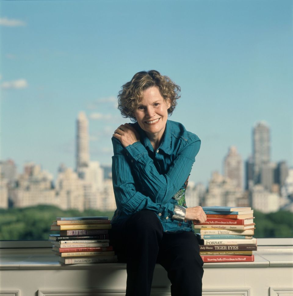Judy Blume posed for a portrait on September 29, 2006 in New York City, New York | Photo: Getty Images