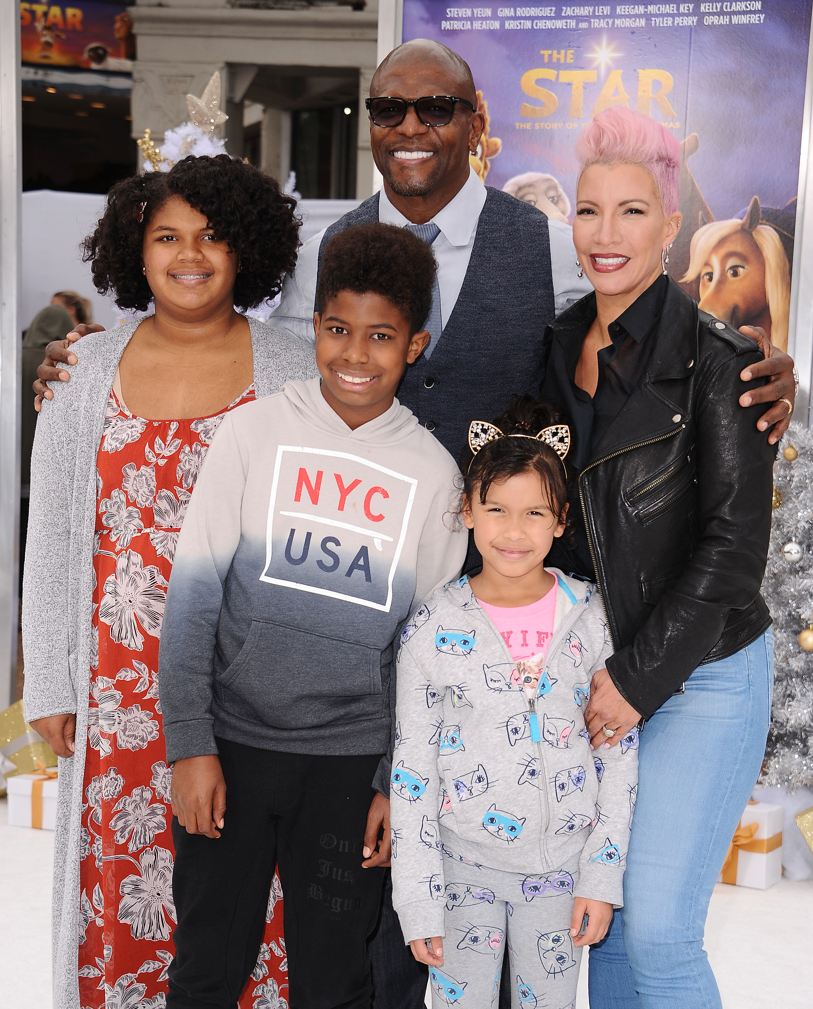 Rebecca and Terry Crews with some of their children and grandchild attend the premiere of "The Star" on November 12, 2017 | Source: Getty Images