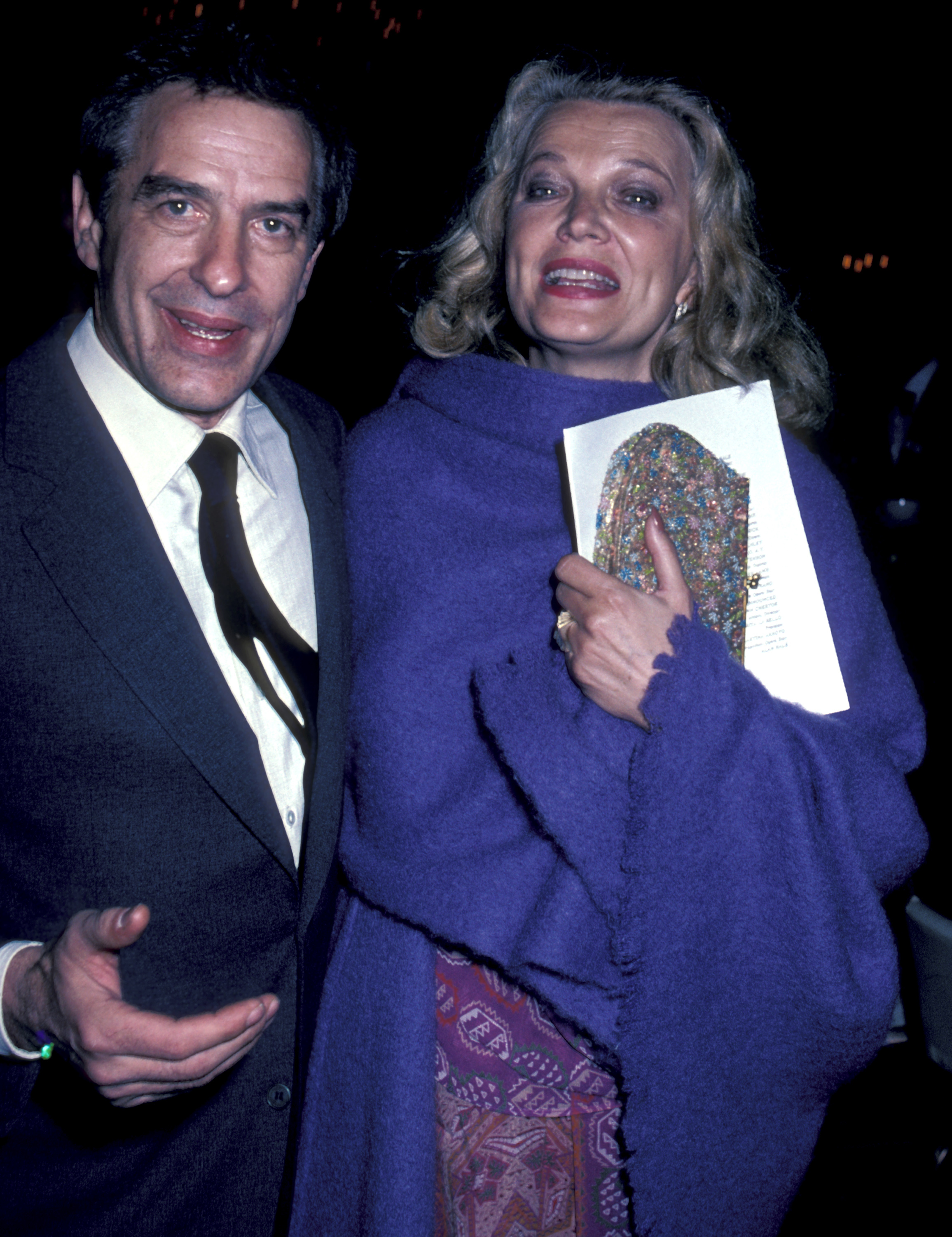 John Cassavetes and Gena Rowlands at the Founder's Banquet at the Hollywood Opera Theatre in 1982 | Source: Getty Images