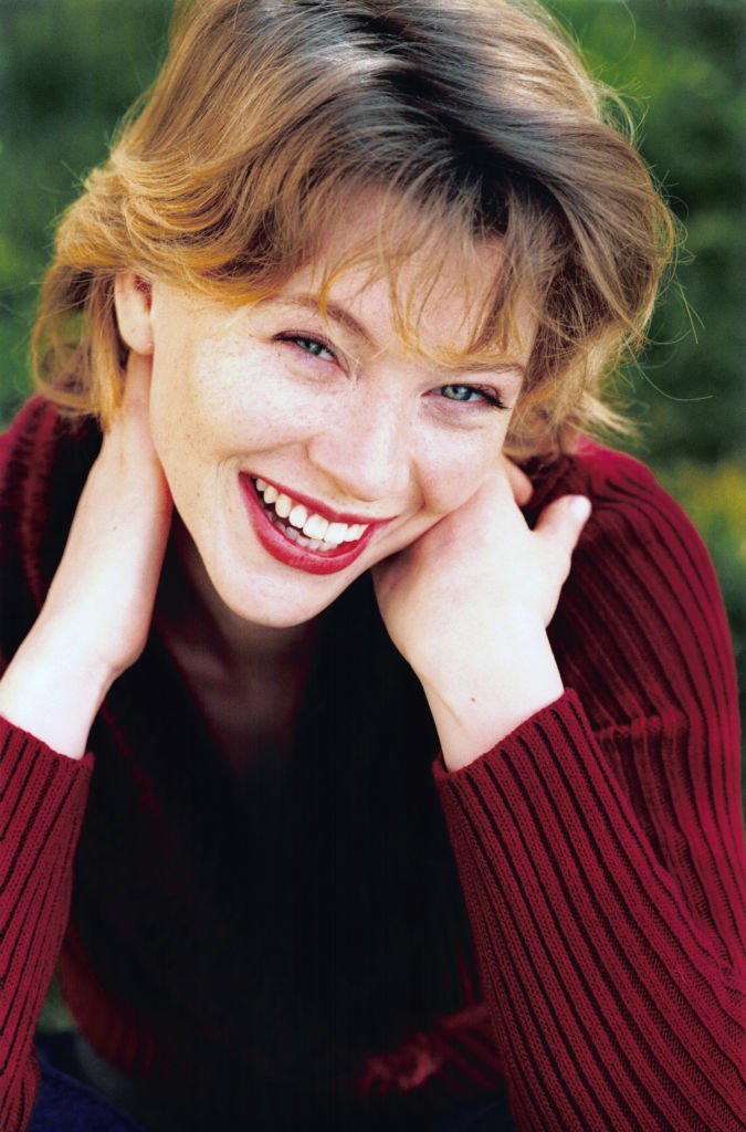 Magnifique sourire de Cécile Bois. | Photo : Getty Images