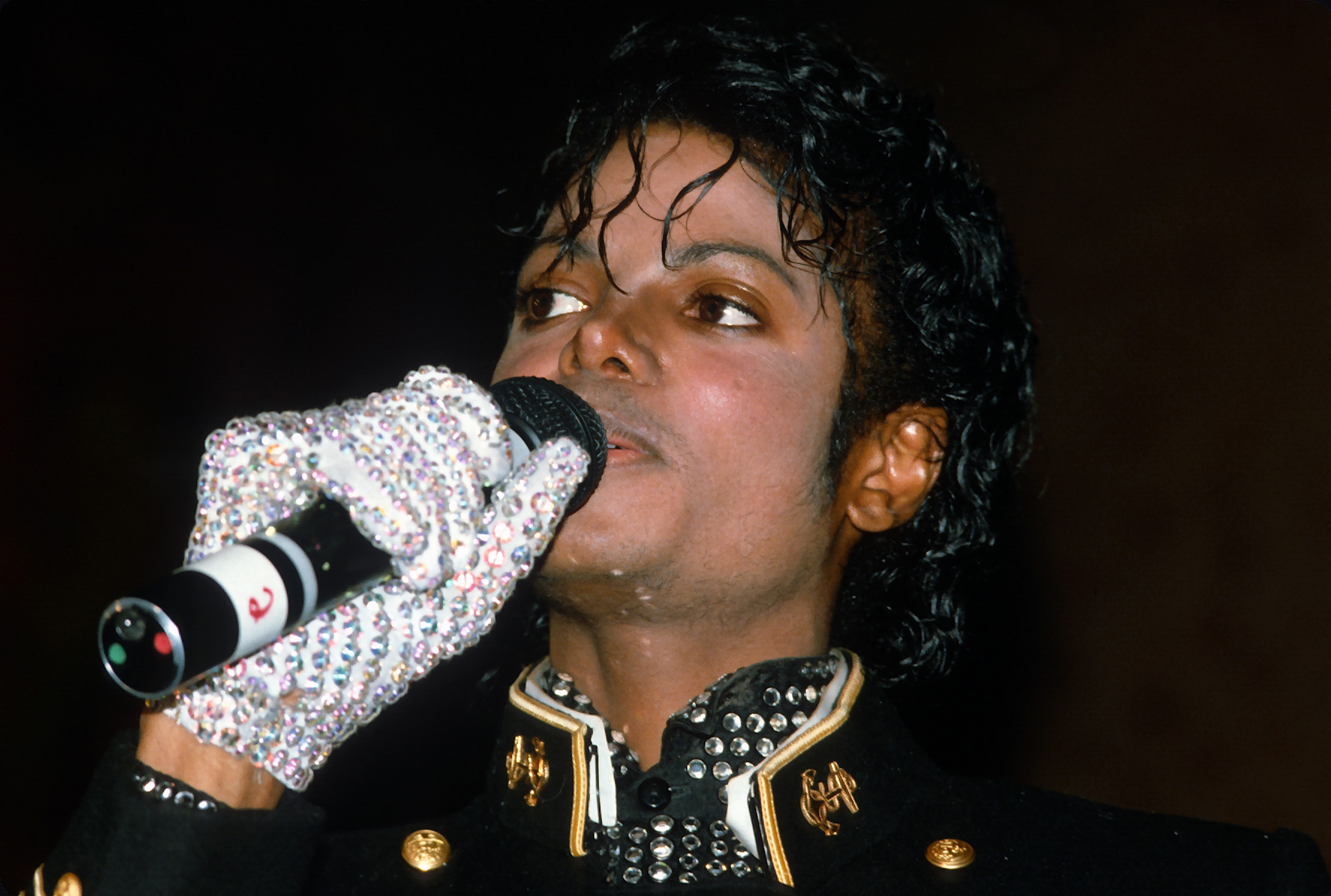 Michael Jackson on February 7, 1984 in New York City | Source: Getty Images