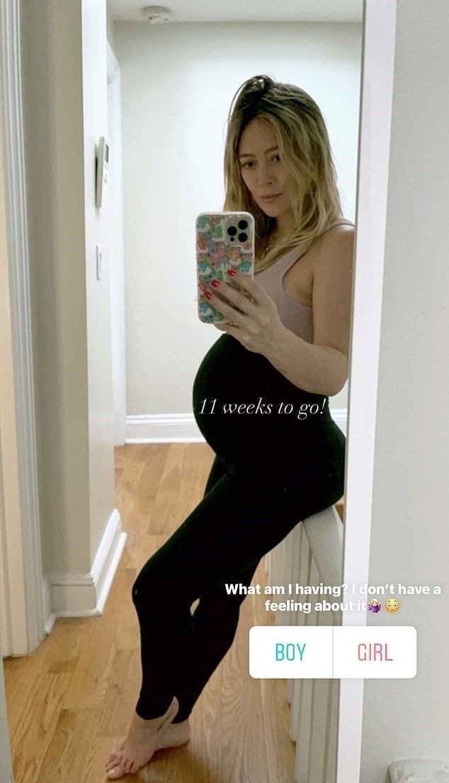 Hilary Duff gives fans an update on her pregnancy on January 6, 2021 | Photo: Instagram Story/hilaryduff