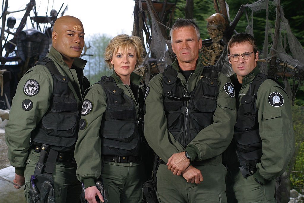 Christopher Judge, Amanda Tapping, Richard Dean Anderson et Michael Shanks le 29 avril 2003. l Source : Getty Images