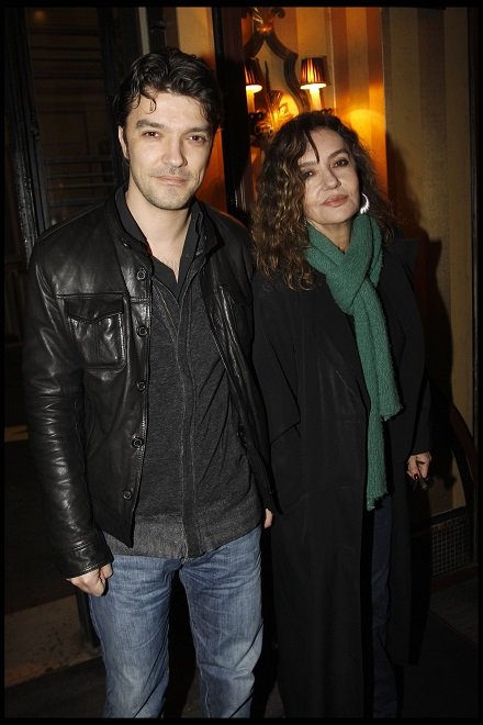 L'actrice Caroline Cellier et son fils Nicolas | Photo : Getty Images