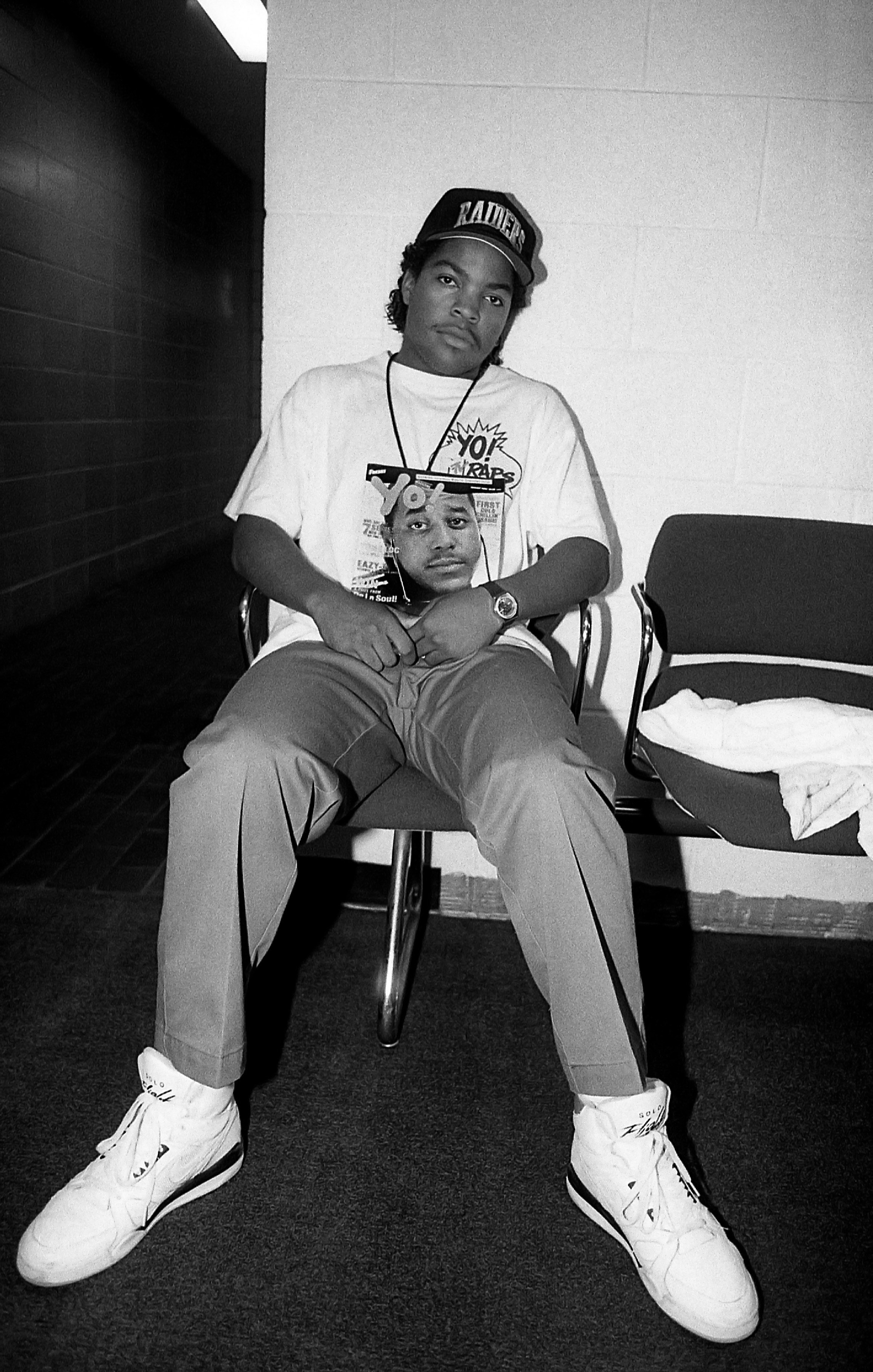 Ice Cube backstage at the Genesis Convention Center in Gary, Indiana in July 1989. | Source: Getty Images