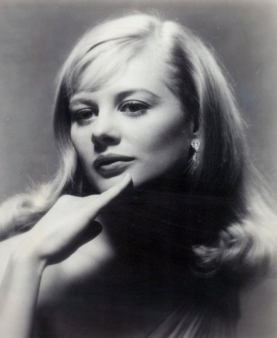 Press photo of Shirley Knight taken in 1963 | Photo: Wikimedia/eBay