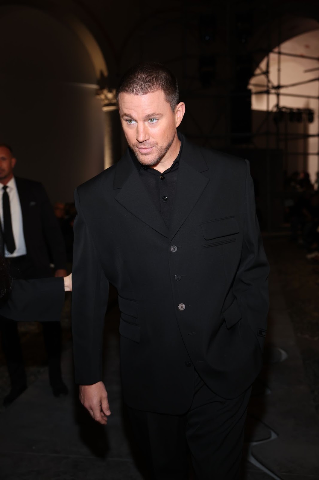 Channing Tatum at the Versace fashion show during the Milan Womenswear Spring/Summer 2025 on September 20, 2024, in Italy. | Source: Getty Images