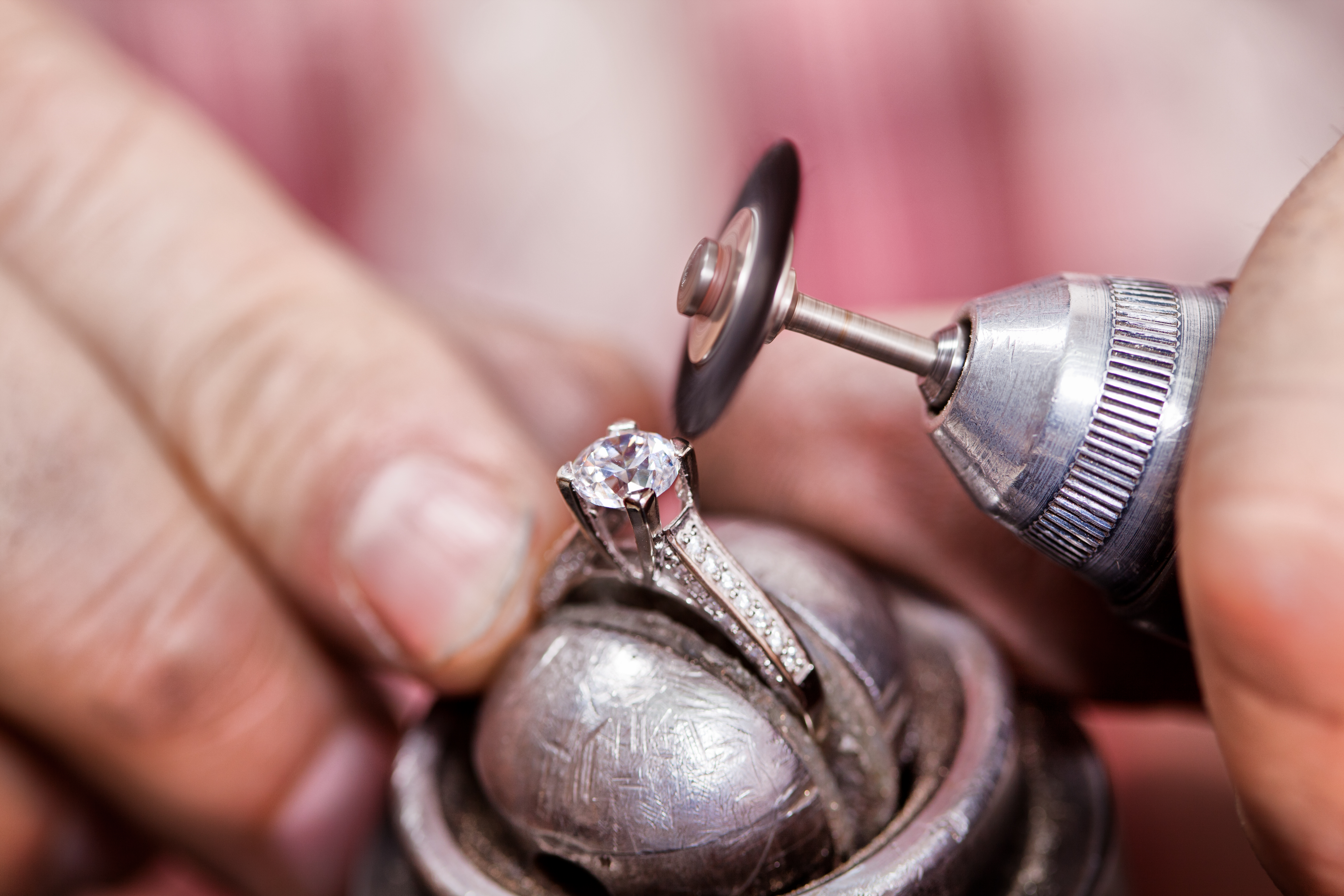 A ring being buffed | Source: Getty Images