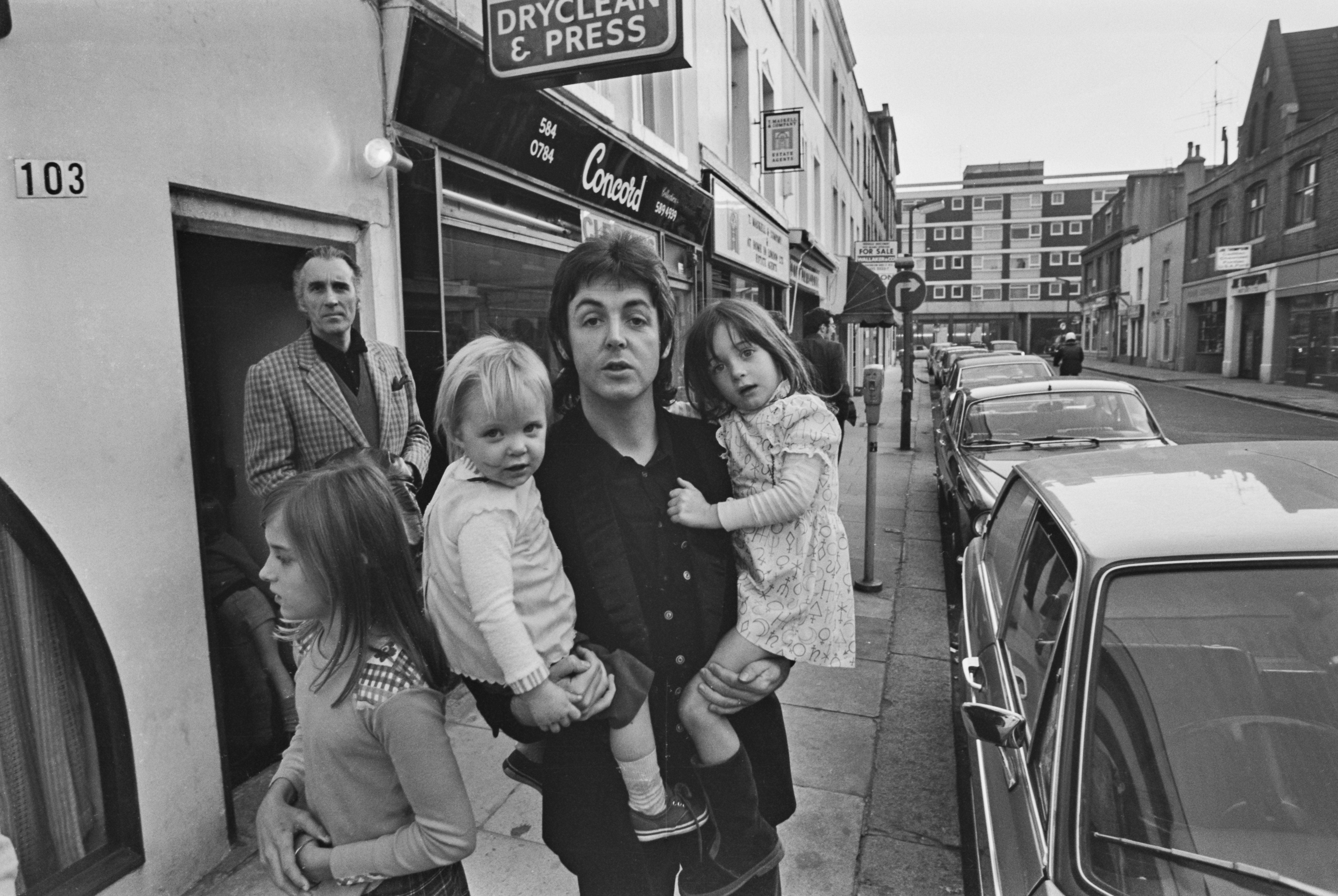 British musician Paul McCartney with his daughters at San Martino in Knightsbridge, London, UK, 28th October 1973. | Source: Getty Images