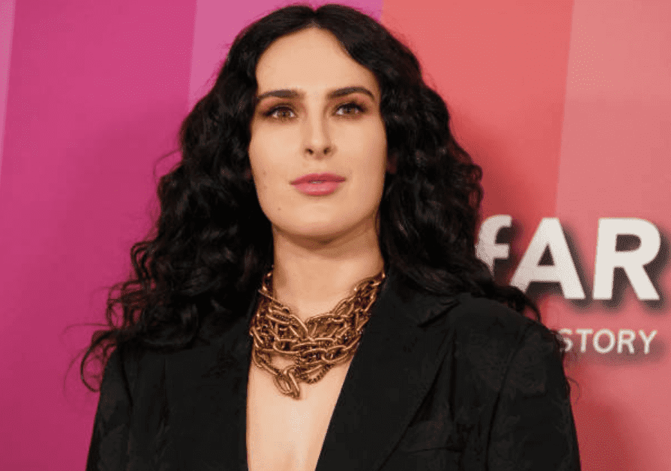  Rumer Willis on the red carpet for the 2019 amfAR Gala, on October 10, 2019, in Los Angeles, California | Source: Getty Images (Photo by Rachel Luna/FilmMagic)