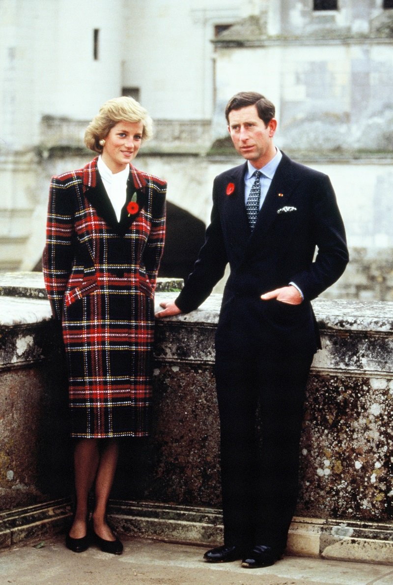 Charles and Diana, Prince and Princess of Wales on November 9, 1988 in Chambord, France | Photo: Getty Images