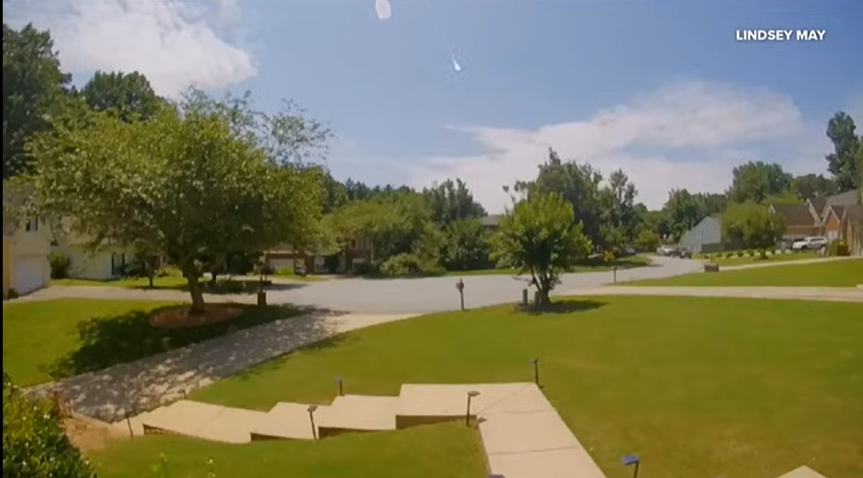 Doorbell camera captures a fireball falling from the sky in Johns Creek, posted on June 27, 2025 | Source: YouTube/@11Alive