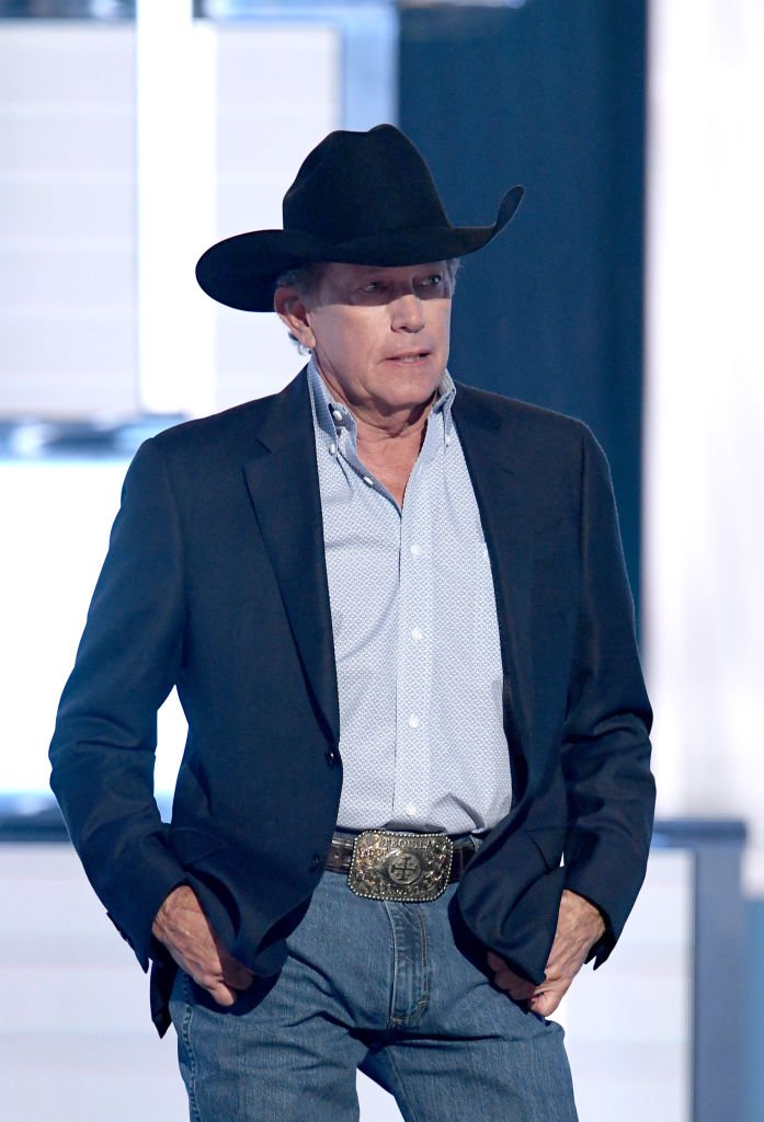 George Strait Rocks ACM Audience with a Stunning Performance for the ...