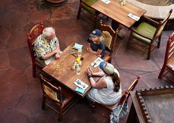 Grandparents have a nice time with their Granddaughter | Photo: Getty Images