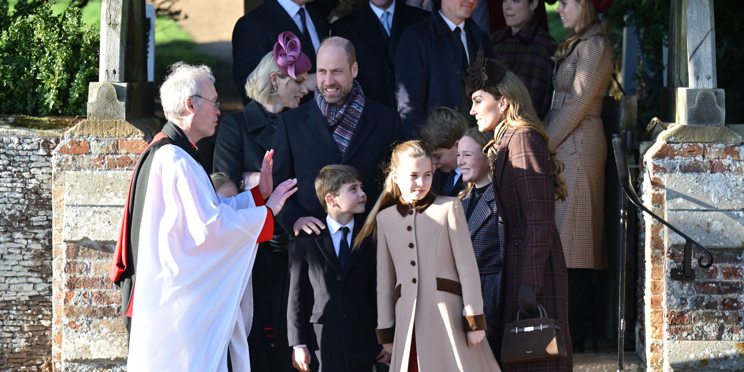 (L-R) Zara Tindall, Prince William, Prince Louis, Princess Charlotte, Prince George, Mia Tindall and Princess Catherine | Source: Getty Images