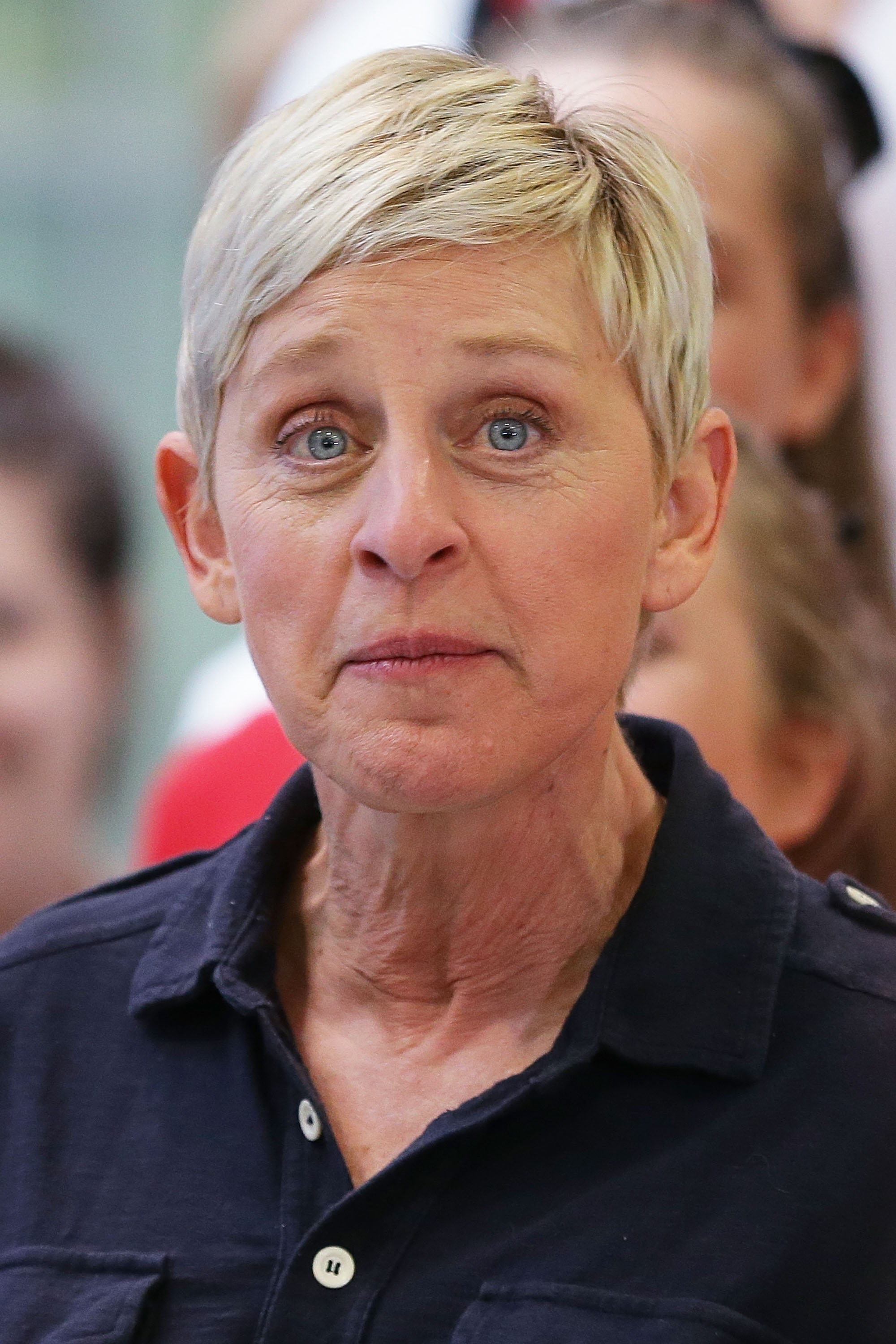 Ellen DeGeneres walks through the Sydney Airport in Australia on March 22, 2013 | Photo: Getty Images