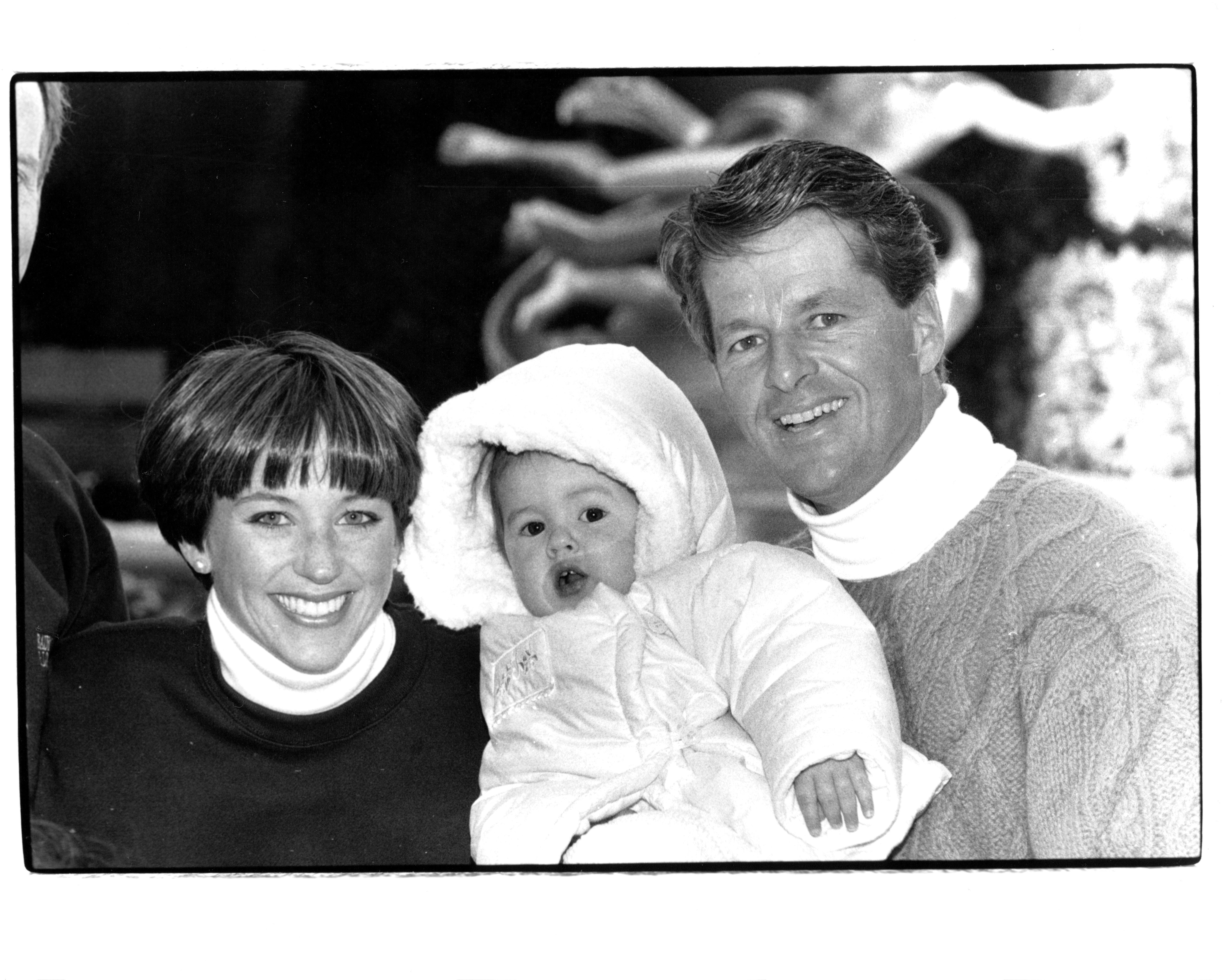 Dorothy Hamill, Husband Ken Forsythe and Daughter Alexandra in 1990 | Source: Getty Images