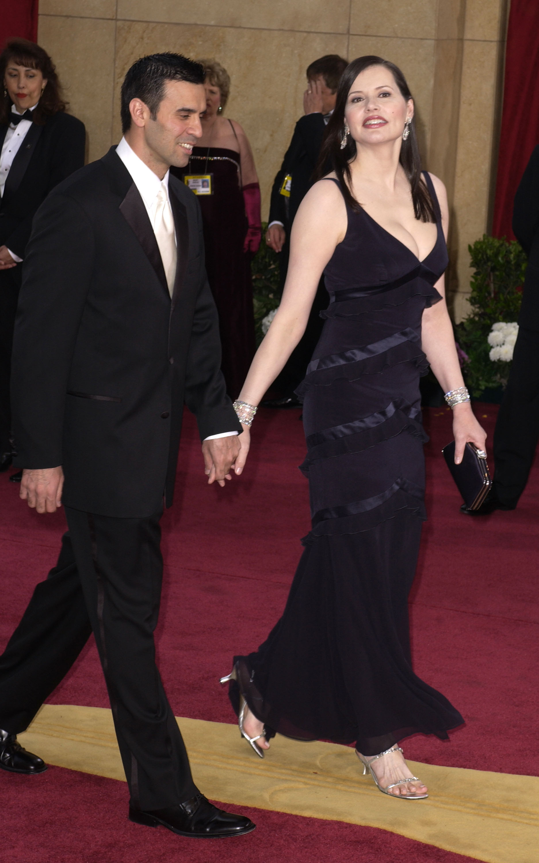 Reza Jarrahy and Geena Davis during The 75th Annual Academy Awards in 2003 in Hollywood, California. | Source: Getty Images