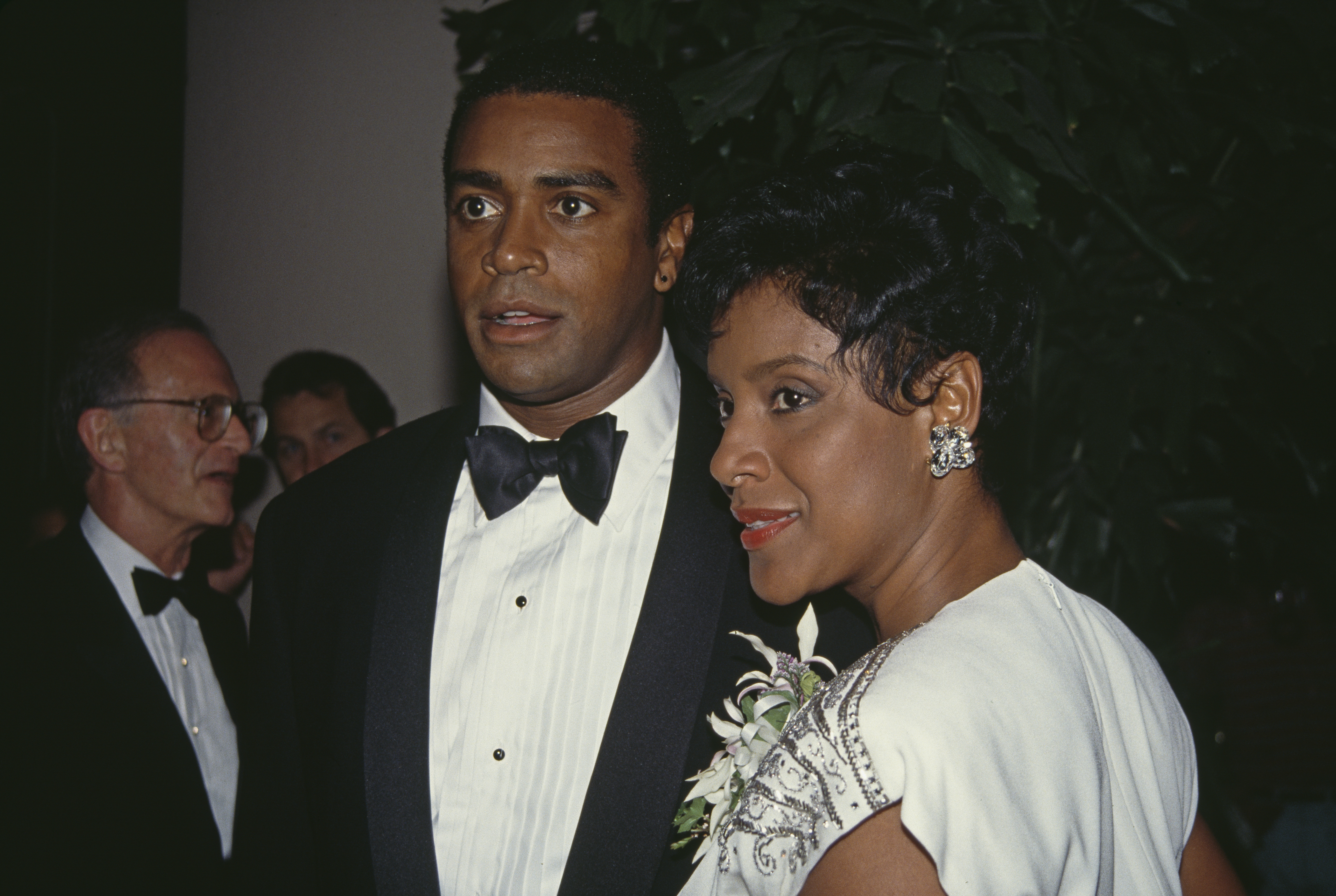 Ahmad Rashad and Phylicia Rashad attend the Carousel Of Hope Ball Benefit at the Beverly Hilton Hotel on October 2, 1992, in Beverly Hills, California. | Source: Getty Images