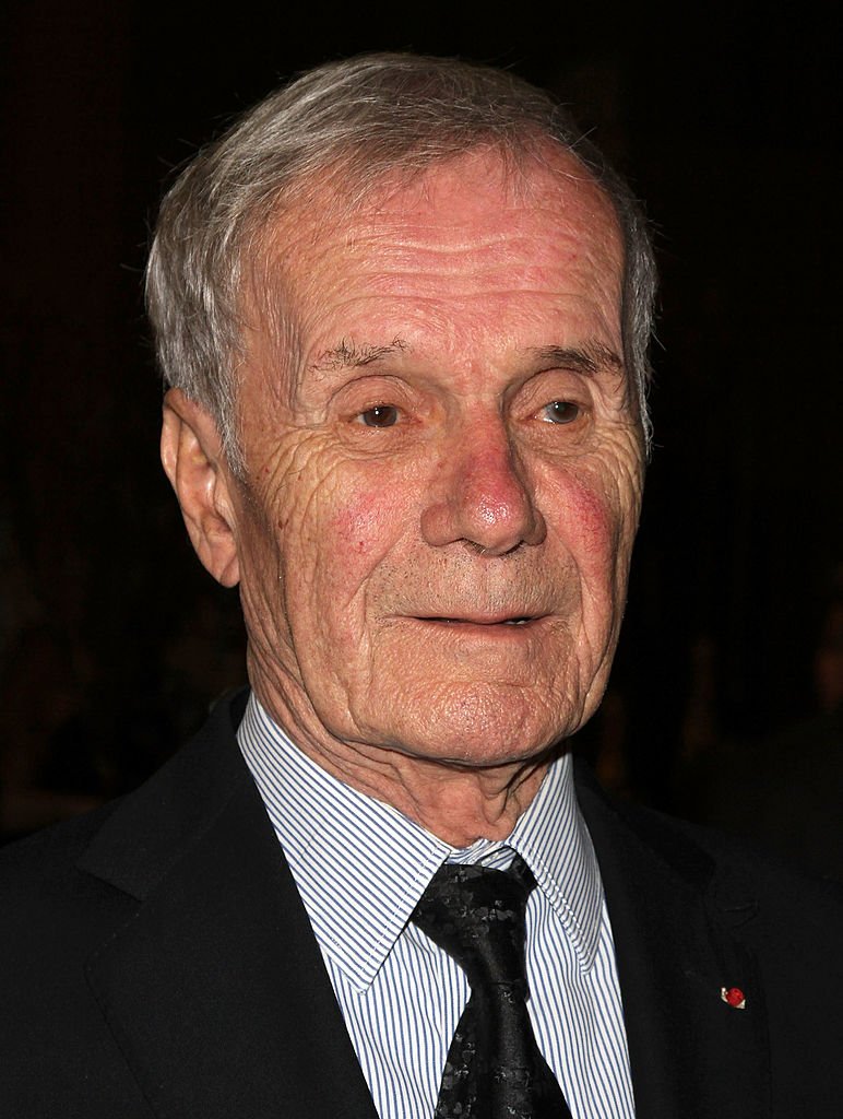 Pierre Schoendoerffer participe au 15e festival annuel du film City Of Lights, City Of Angels à la Directors Guild Of America le 11 avril 2011. | Photo : Getty Images Pierre Schoendoerffer participe au 15e festival annuel du film City Of Lights, City Of Angels à la Directors Guild Of America le 11 avril 2011. | Photo : Getty Images