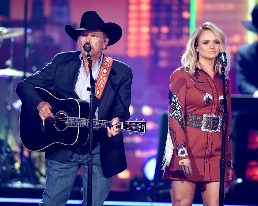 George Strait and Miranda Lambert perform "Run" at the 2019 ACM Awards | Photo: Getty Images