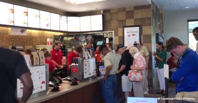  'Dear Lord': Restaurant staff and patrons hold group prayer for employee undergoing surgery