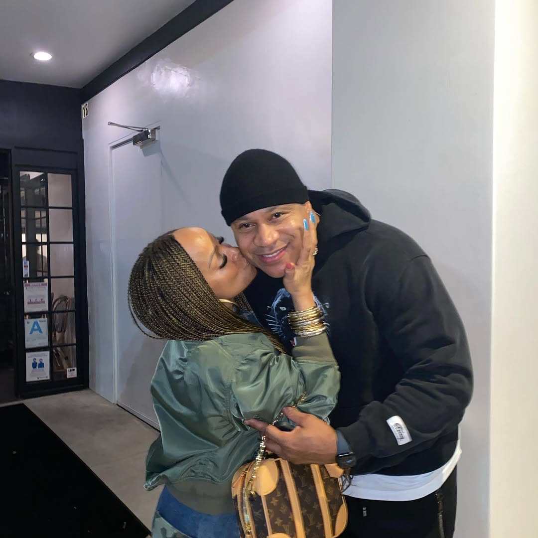 Simone Smith and LL Cool J, from a post dated January 15, 2022 | Source: Instagram/sislovespurple