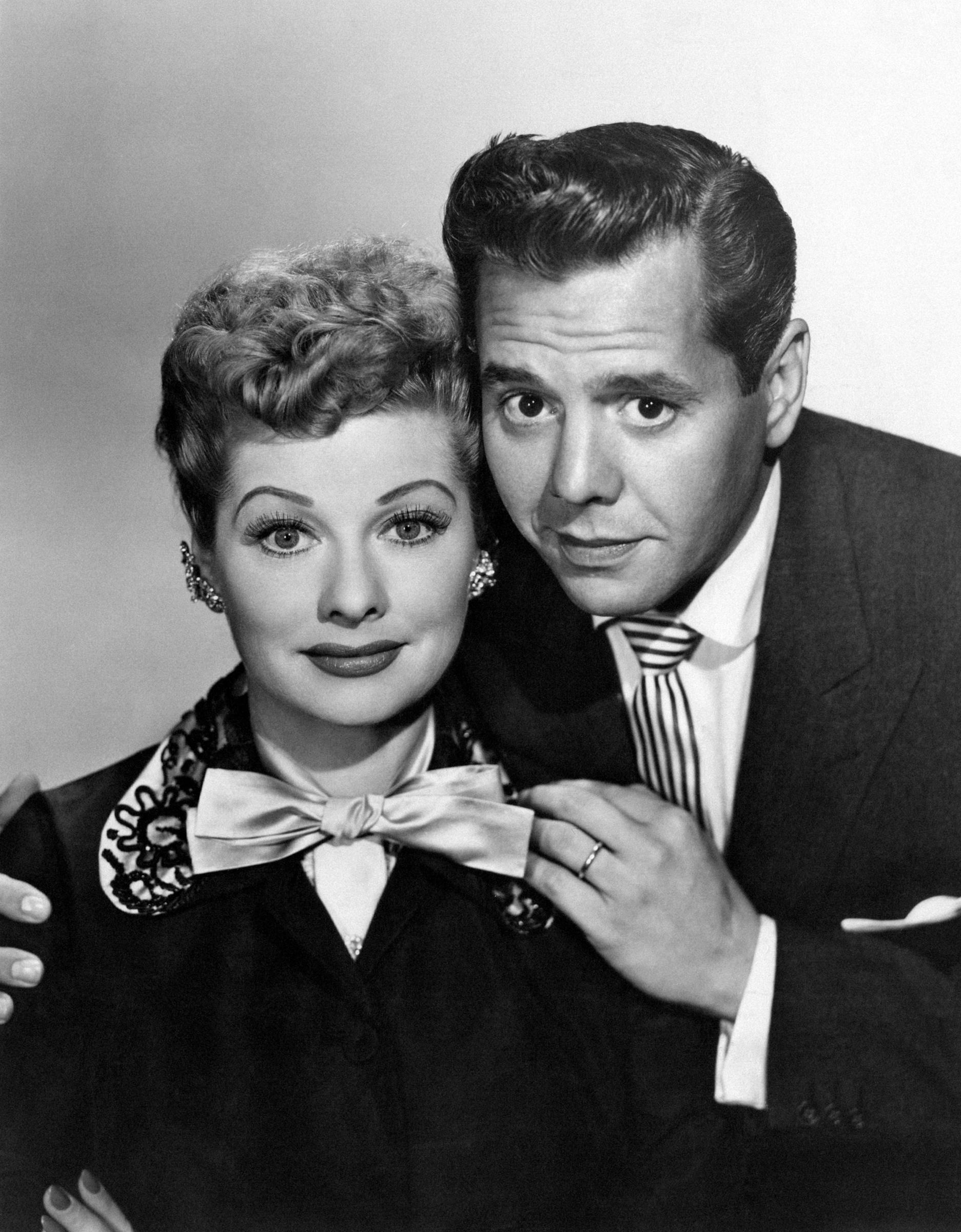 Lucille Ball and Desi Arnaz on the set of "I Love Lucy" circa 1950s. | Source: Getty Images