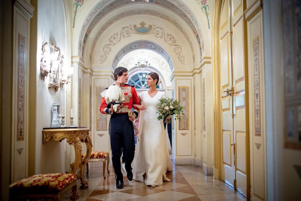 Fernando Fitz-James Stuart y Sofía Palazuelo en su boda el 6 de octubre de 2018 en Madrid, España. | Foto: Getty Images