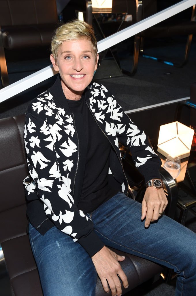 Ellen DeGeneres attends the 2017 MTV Video Music Awards at The Forum | Photo: Getty Images