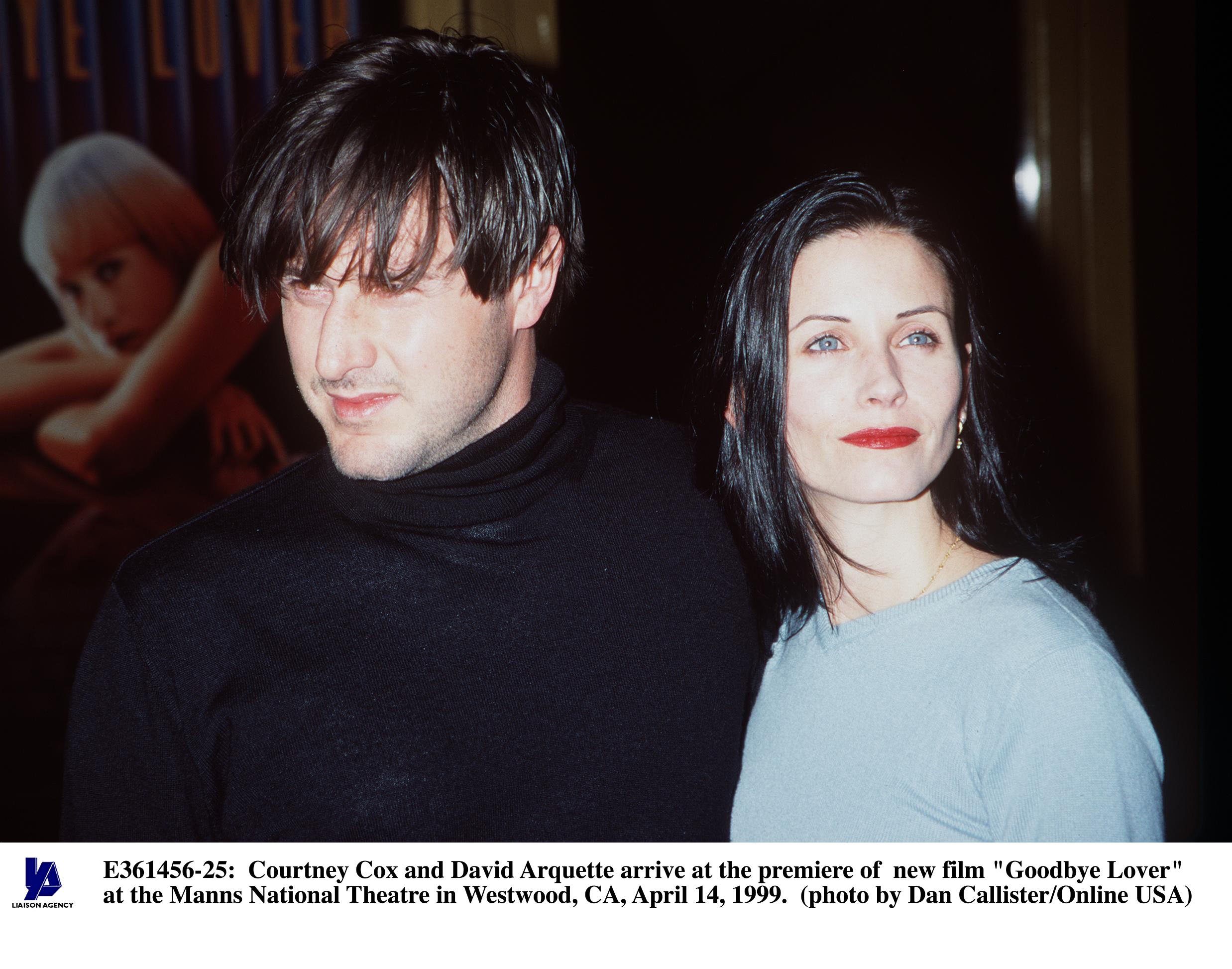 Courteney Cox and David Arquette at the premiere of "Goodbye Lover" in Westwood, California on April 14, 1999 | Photo: Getty Images