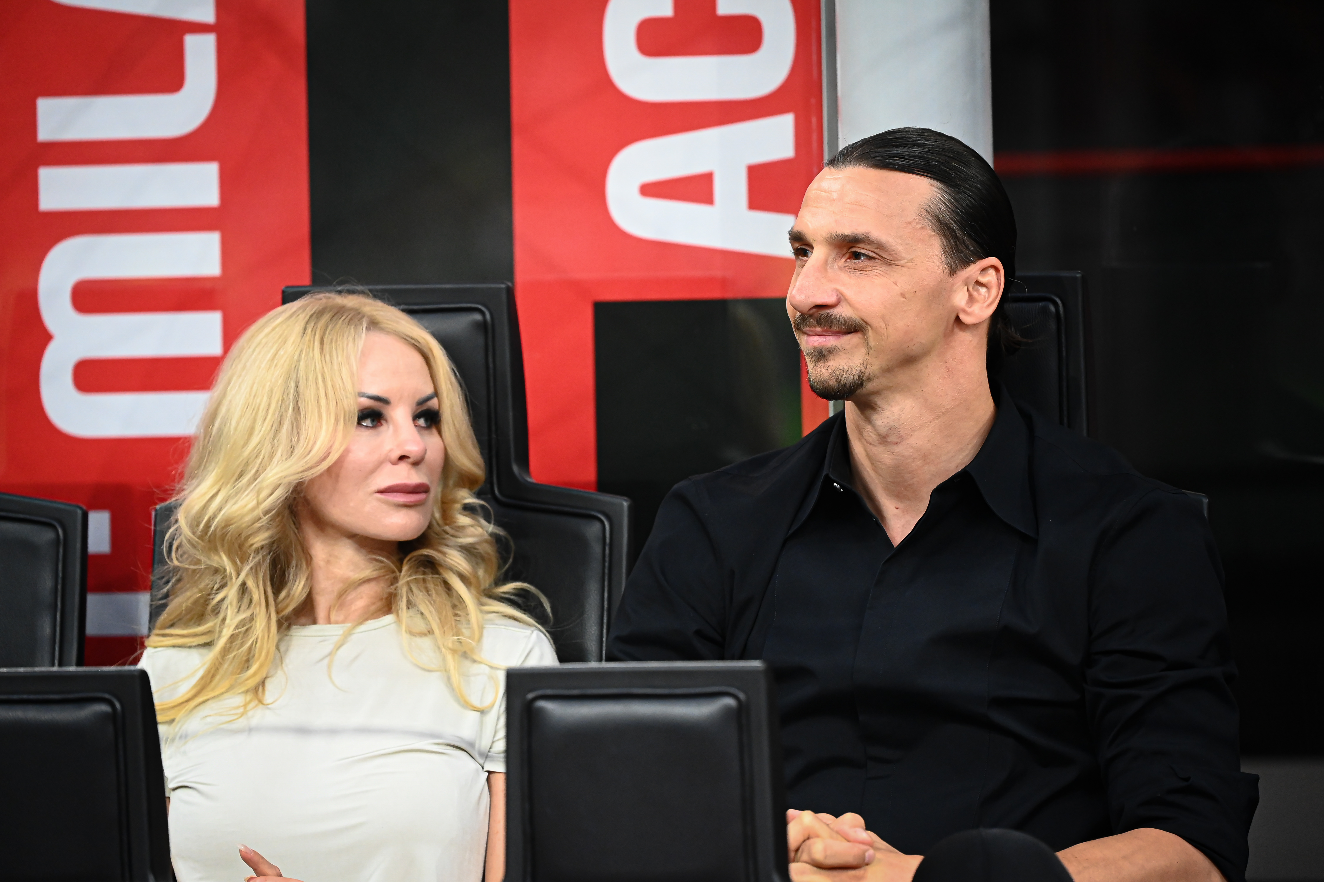 Zlatan Ibrahimović gestures with his wife Helena Seger during the Italian Serie A football match AC Milan vs. Hellas Verona on June 4, 2023, in Milan, Italy. | Source: Getty Images
