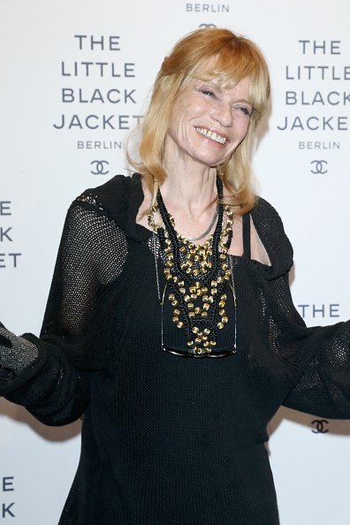 Veruschka von Lehndorff, CHANEL The Little Black Jacket - Exhibition Opening, 2012 | Quelle: Getty Images Veruschka von Lehndorff, CHANEL The Little Black Jacket - Exhibition Opening, 2012 | Quelle: Getty Images