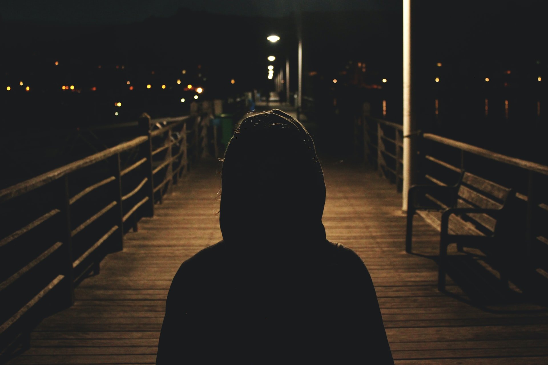 She was terrified and looked for someone who could help her | Source: Unsplash