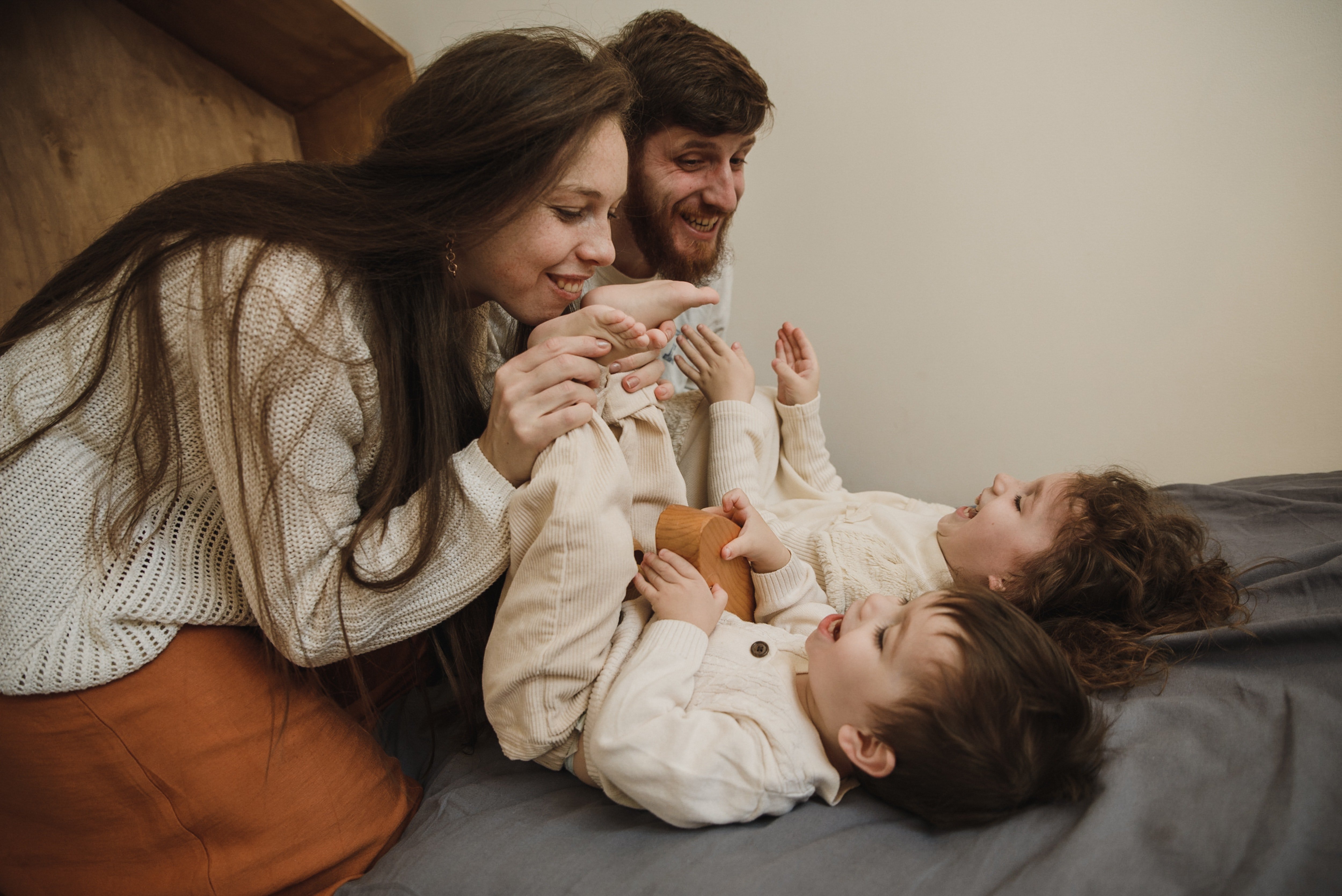 The triplets realized that Sarah and Connor loved them dearly all these years. | Source: Pexels