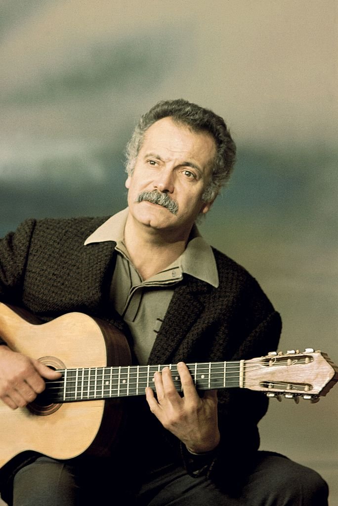 Un portrait du chanteur Georges Brassens, en novembre 1968. | Photo : Getty Images