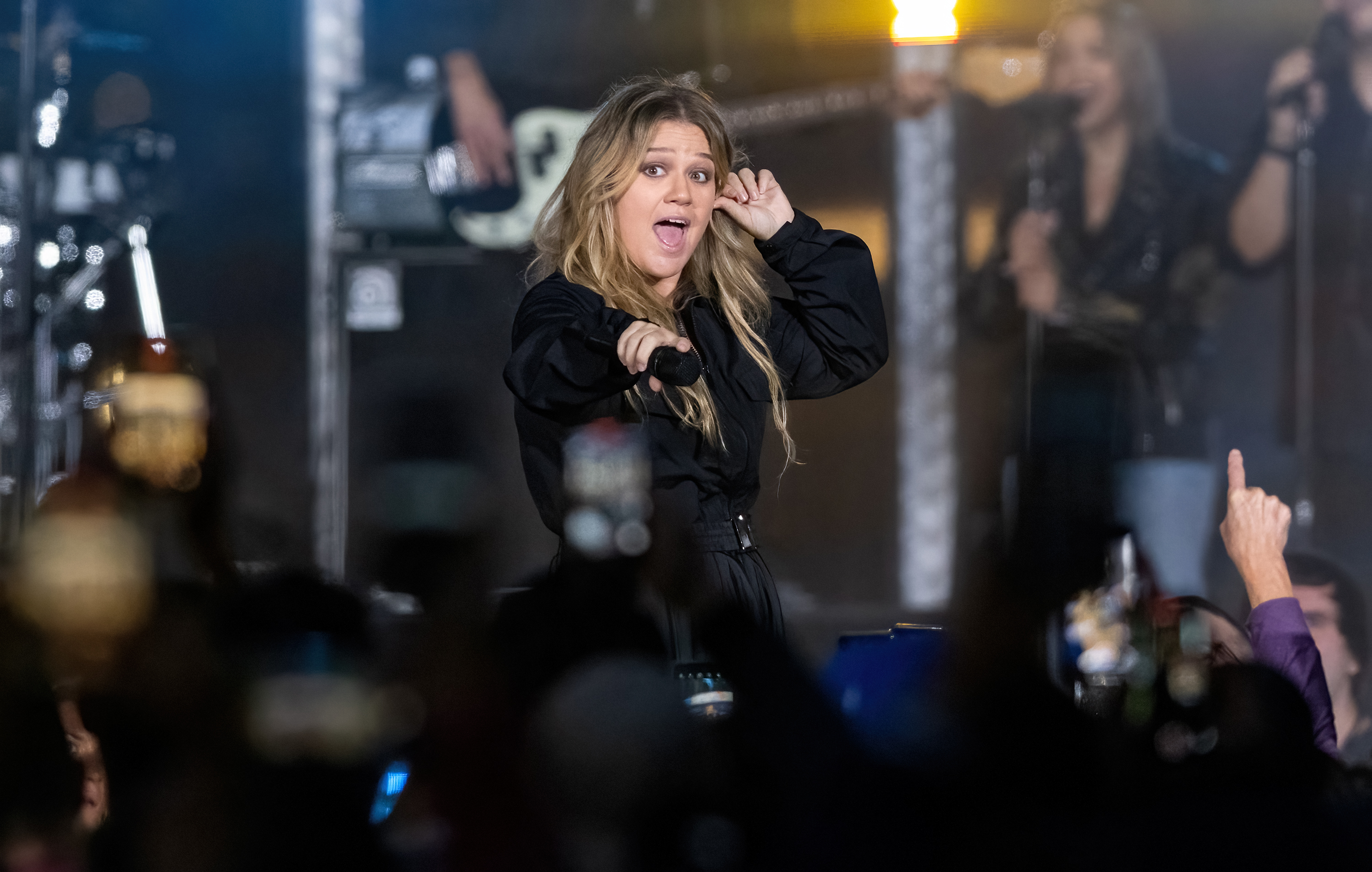 Kelly Clarkson performing during NBC's "Today" show Citi Concert Series at Rockefeller Plaza on September 22, 2023, in New York. | Source: Getty Images