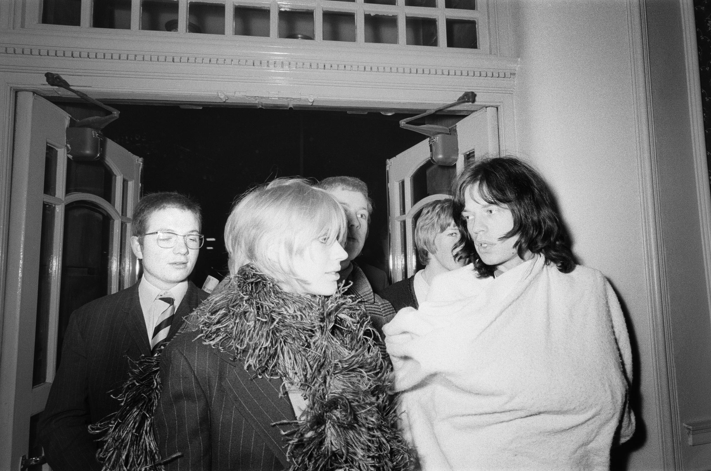 Marianne Faithfull and Mick Jagger photographed at the Shaftsbury Theatre on December 4, 1968, in London. | Source: Getty Images