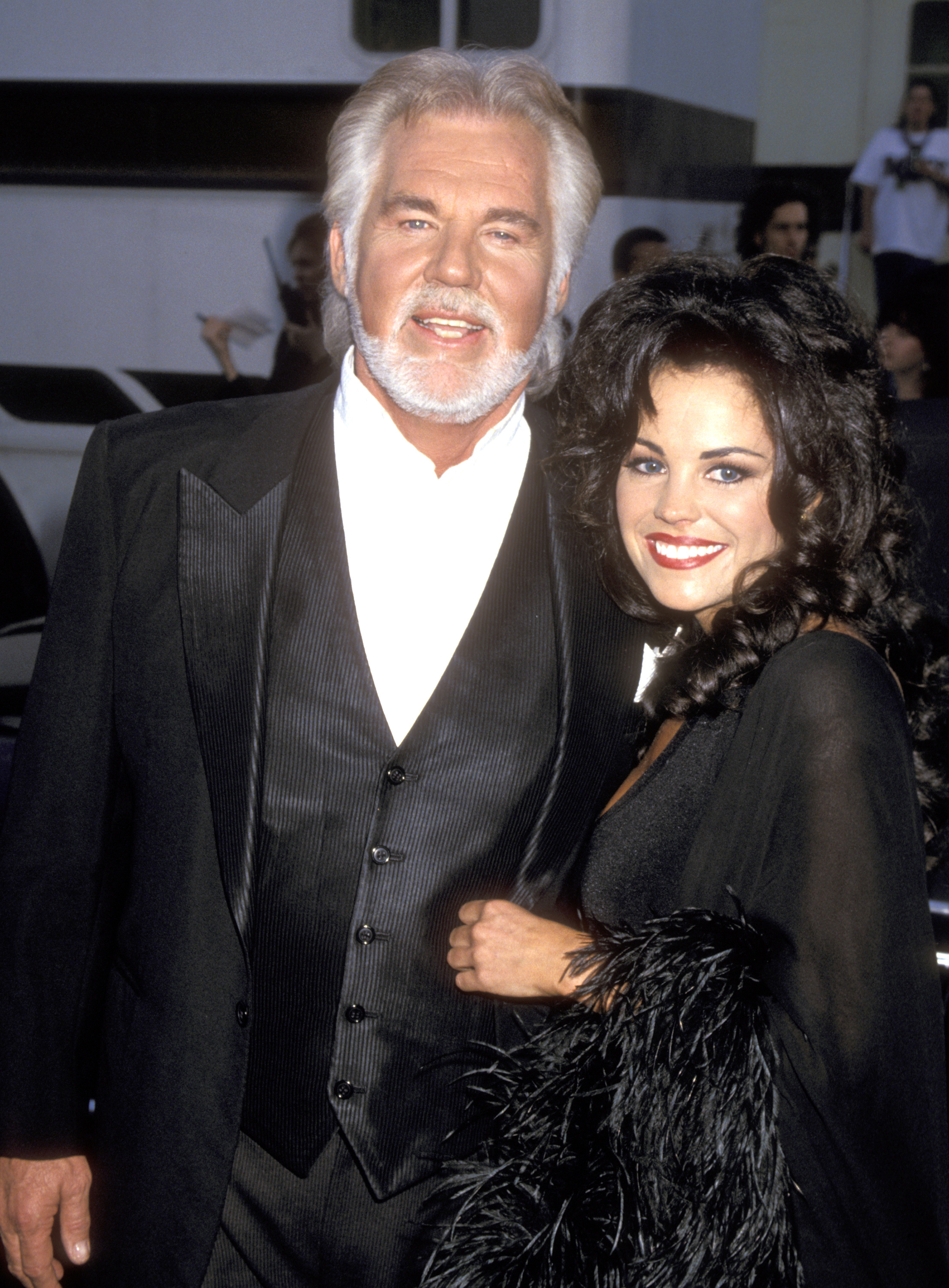 Kenny Rogers and his wife, Wanda Miller, at the 22nd Annual American Music Awards on January 30, 1995 | Source: Getty Images