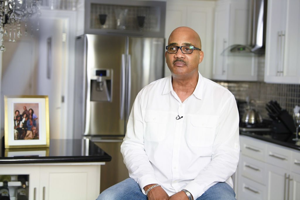 John Henton at an interview for the "Living Single" 25th Anniversary Special, July 2018 | Source: Getty Images