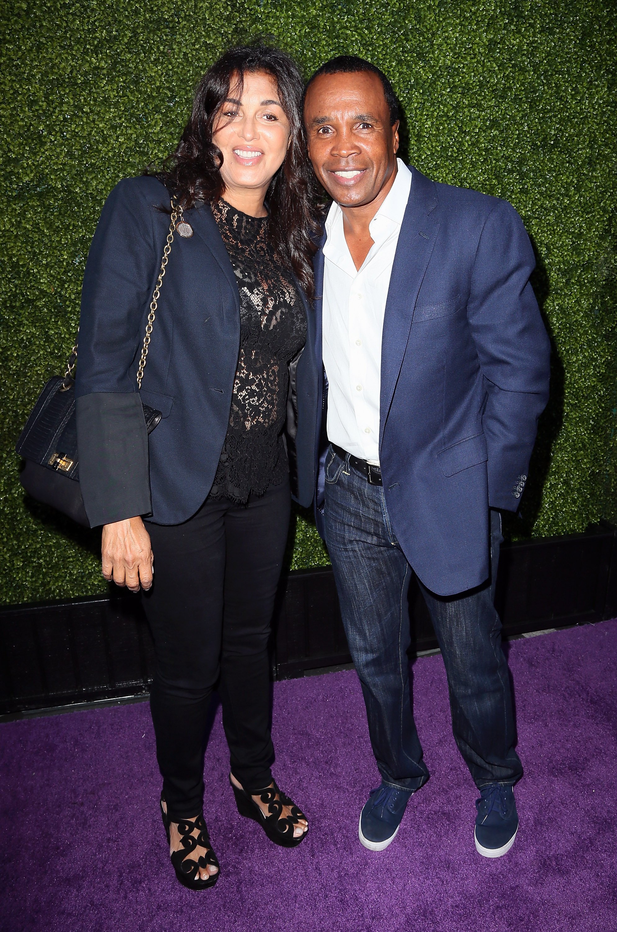 Sugar Ray Leonard and his wife Bernadette Robi in Los Angeles 2014. | Source: Getty Images 
