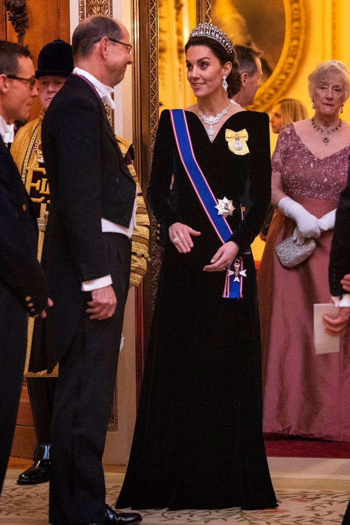 Catherine, Duchesse de Cambridge lors d'une réception en soirée pour les membres du corps diplomatique au Palais de Buckingham le 11 décembre 2019 à Londres, Angleterre | Photo : Getty Images)