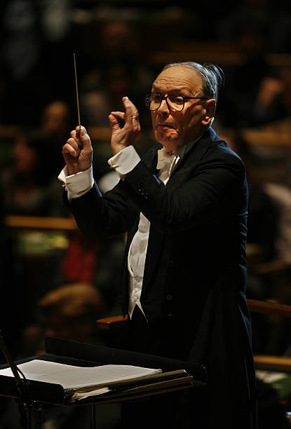 Ennio Morricone en plein concert | Source : Getty Images
