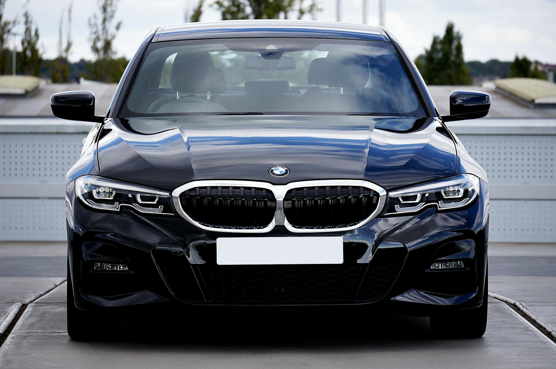 A black new BMW 320D | Source: Pexels