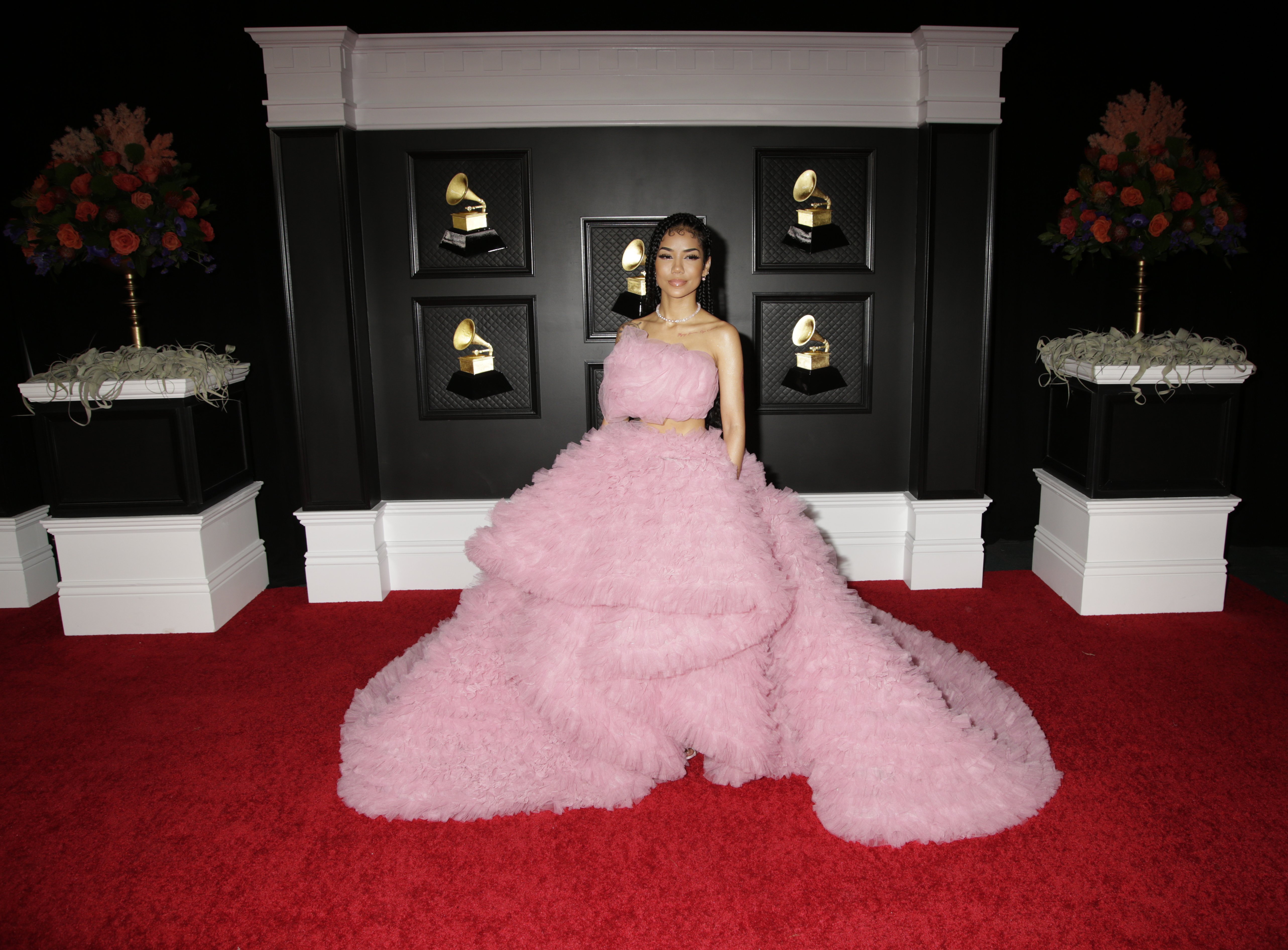 Jhene Aiko bei den Grammy Awards, Roter Teppich, Los Angeles, 2021 | Quelle: Getty Images