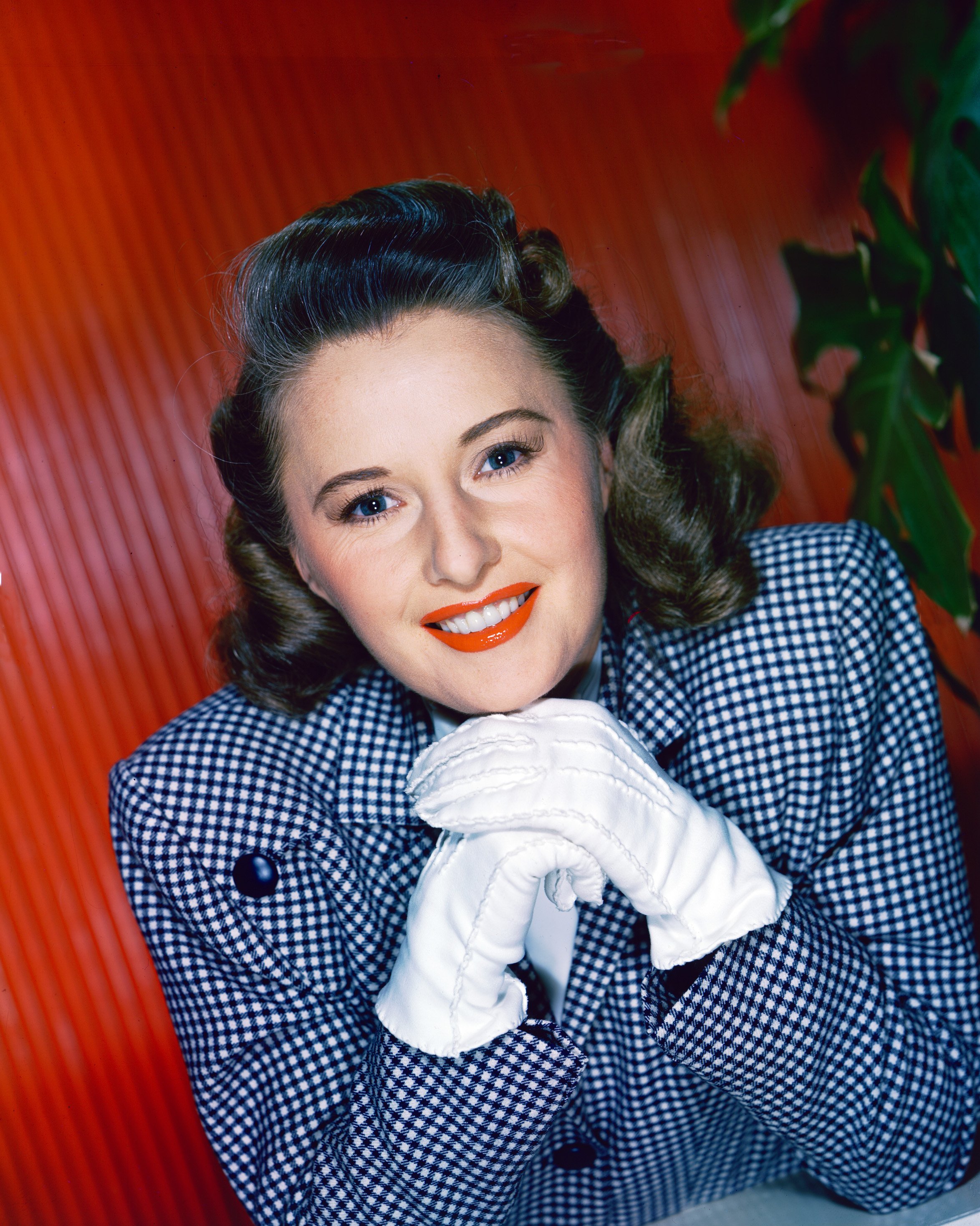 A portrait of Barbara Stanwyck (1907-1990) circa 1940 | Source: Getty Images