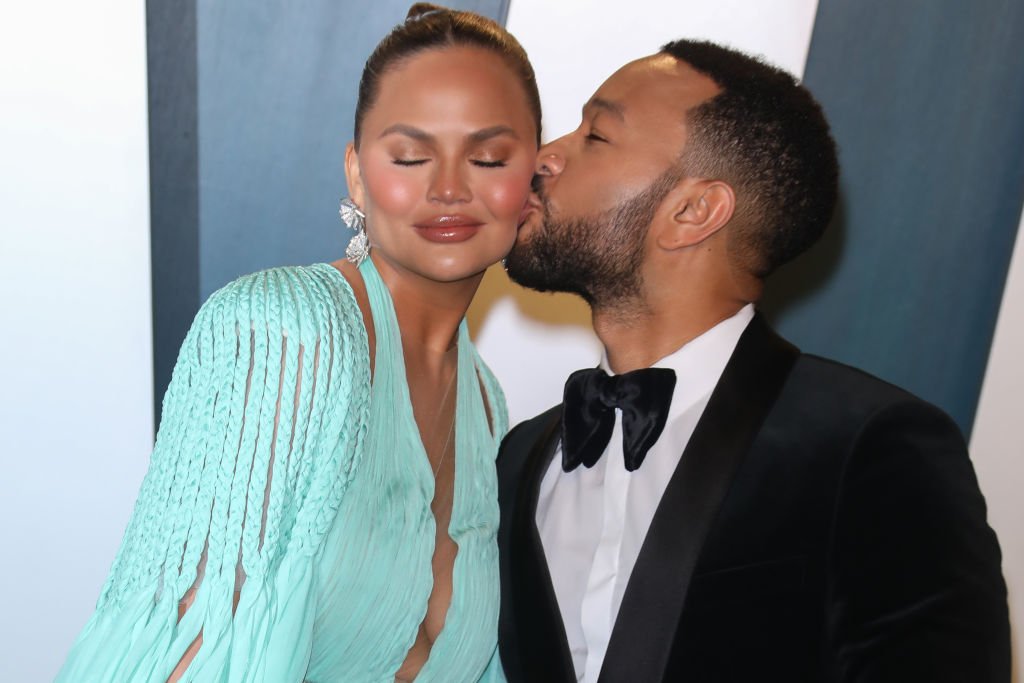 Chrissy Teigen and John Legend at the 24th annual Critics' Choice Awards | Photo: Getty Images