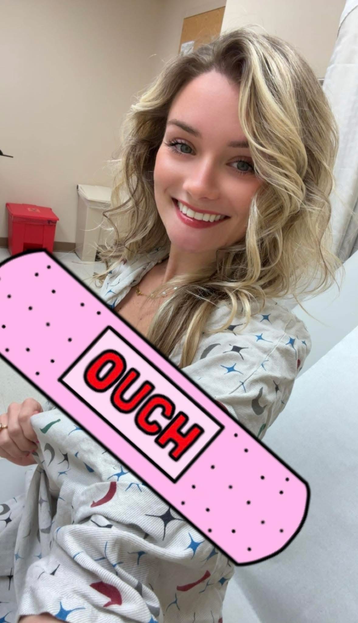 Savannah Caldwell poses for a picture | Source: GoFundMe/savannahs-cancer-battle